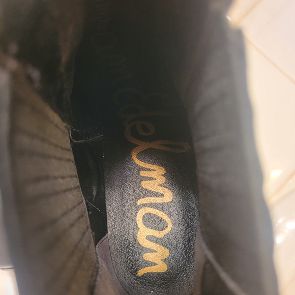 Like New Sam Edelman Black Leather Booties 7 - Picture 7 of 9